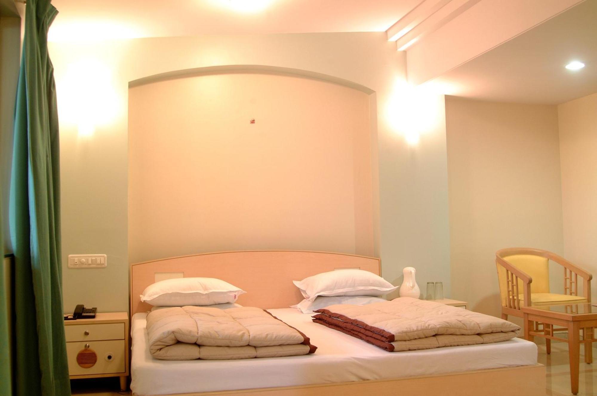 Hotel Ravikiran Alibaug Dış mekan fotoğraf